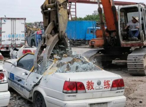 营运汽车的报废年限一般是多久? 营运汽车的报废年限一般是多久?